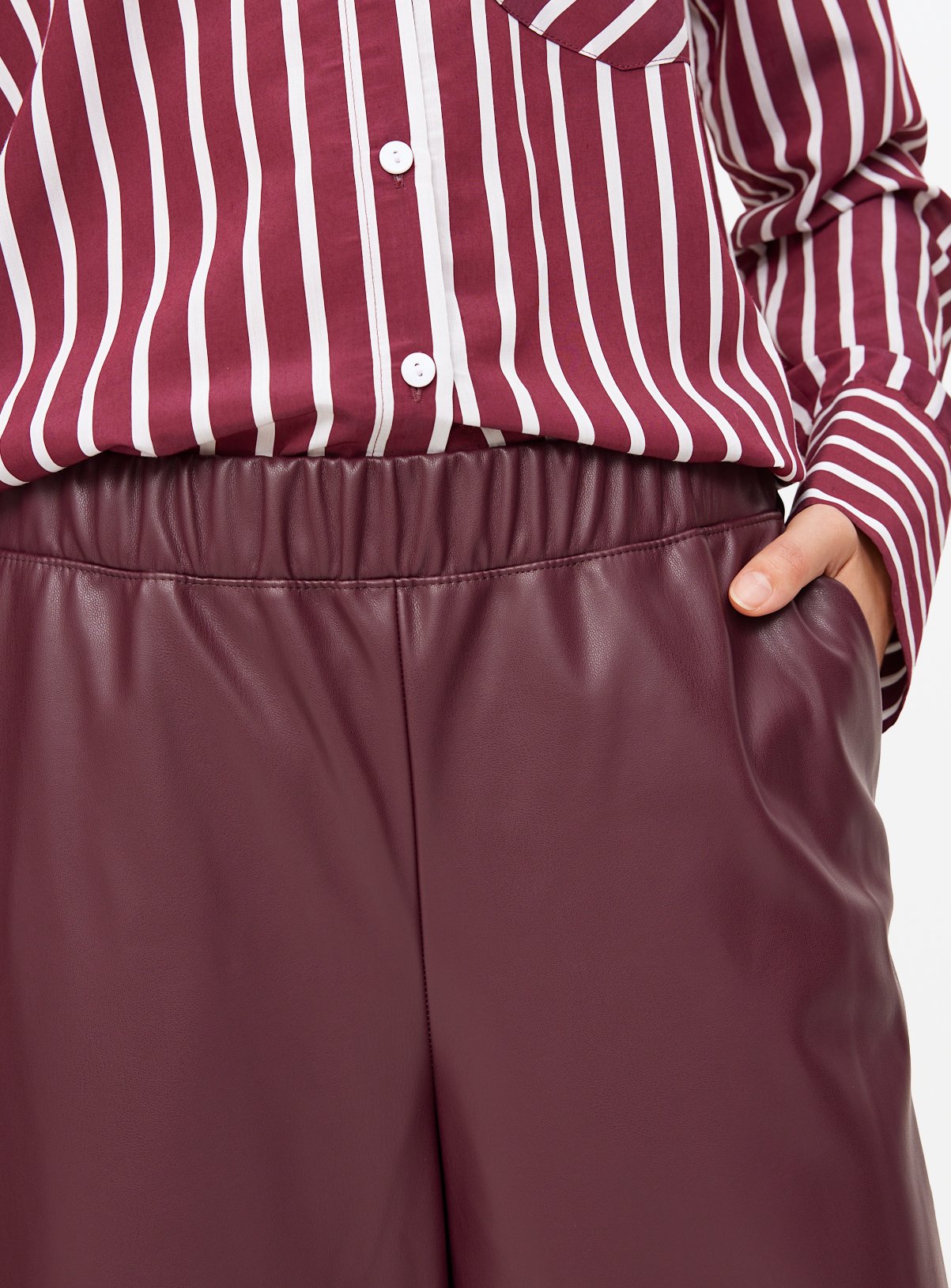 Burgundy PU Culottes 18 - Image 3 thumbnail